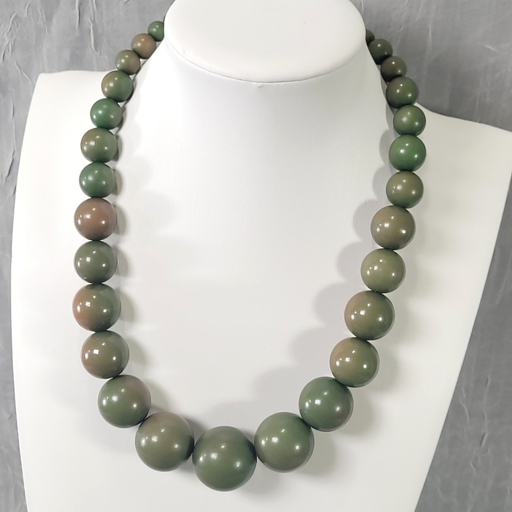 Olive Green Marbled Necklace Acrylic Graduated Bead Chunky Statement Jewelry